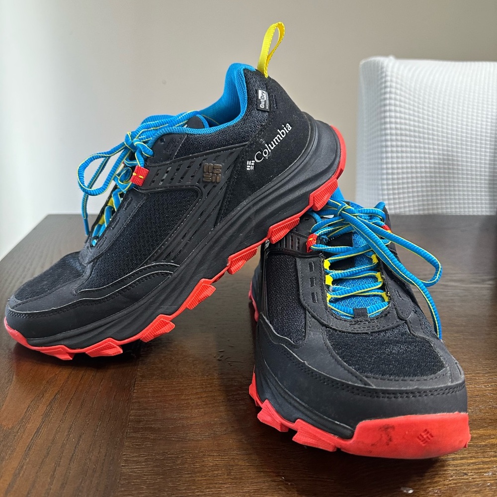 Columbia Black and Red Trail‎ Shoes with Blue Highlights